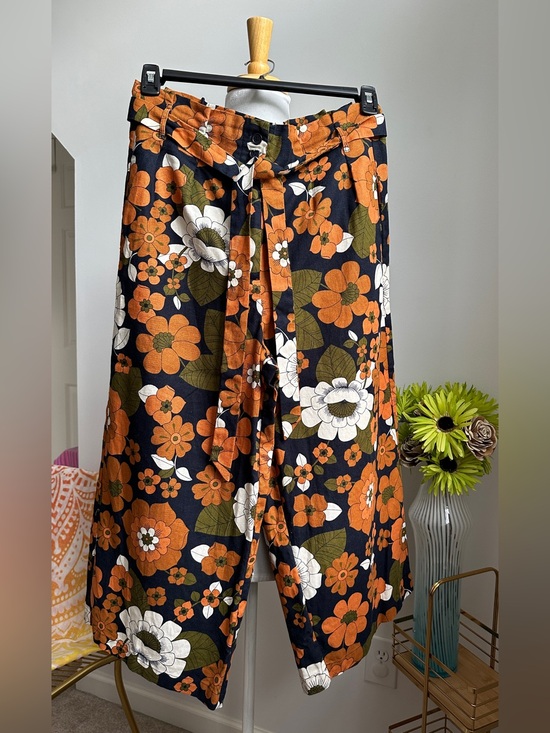 Princess Highway Pants - Princess Highway floral gorgeous pant ( read description about sizing)